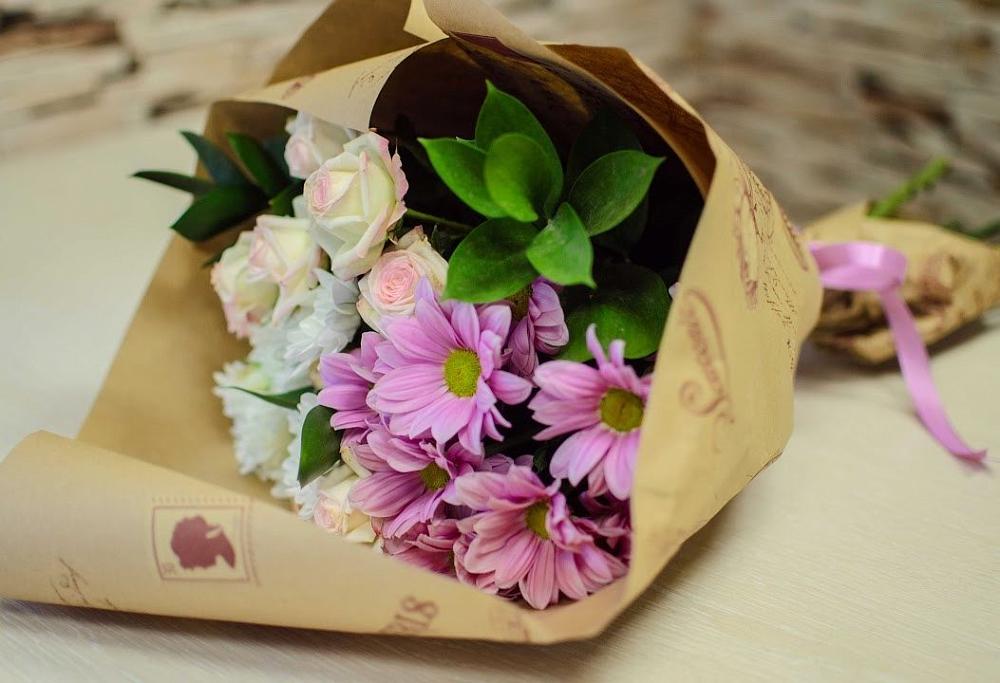 Букет цветов из: Розы и Хризантемы в Восточный