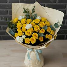 Букет цветов из:  Розы в Восточный