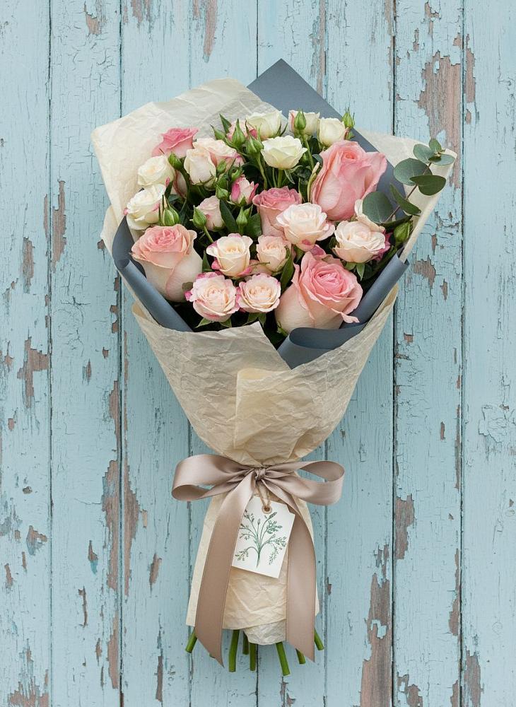 Букет цветов из: Розы в Восточный