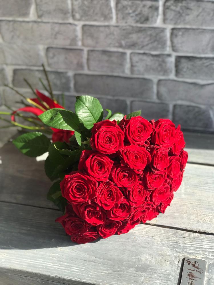 Букет Красные розы Фридом в Восточный