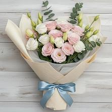 Букет цветов из:  Лизиантусы в Восточный