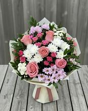 Букет цветов из:  Альстромерии, Гвоздики, Розы и Хризантемы в Восточный