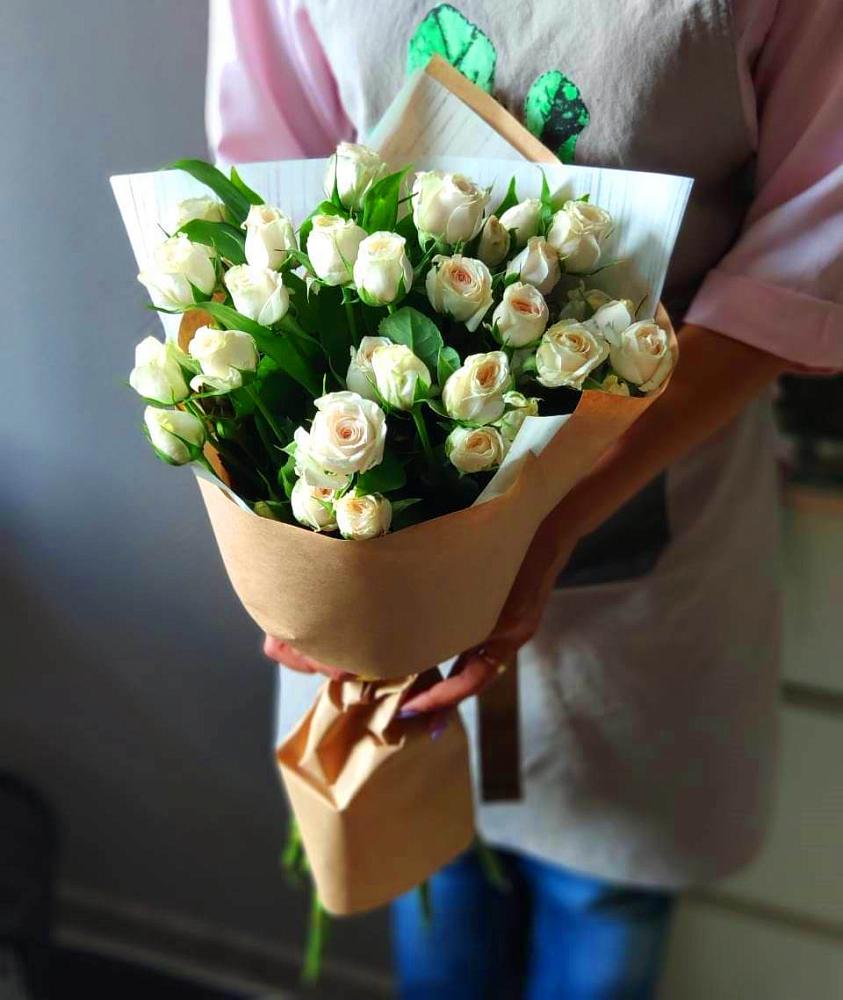 Букет цветов из: Розы в Восточный