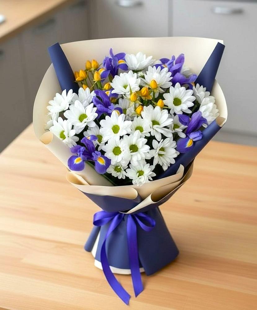 Букет цветов из: Розы, Ирисы и Хризантемы в Восточный