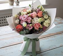 Букет цветов из:  Розы, Лизиантусы и Гвоздики #REPLACE_PRED# Восточный